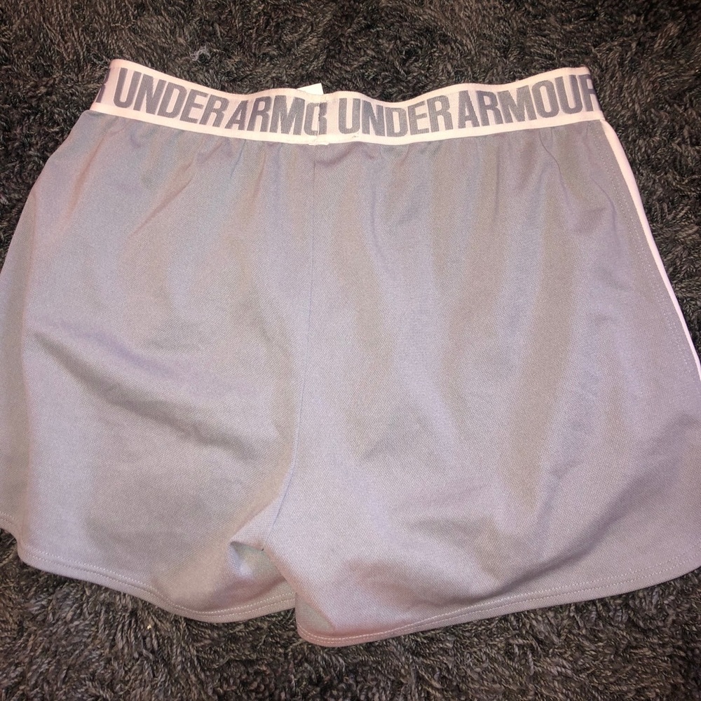 Grey/White Under Armor Athletic Shorts (small) - Picture 2 of 3